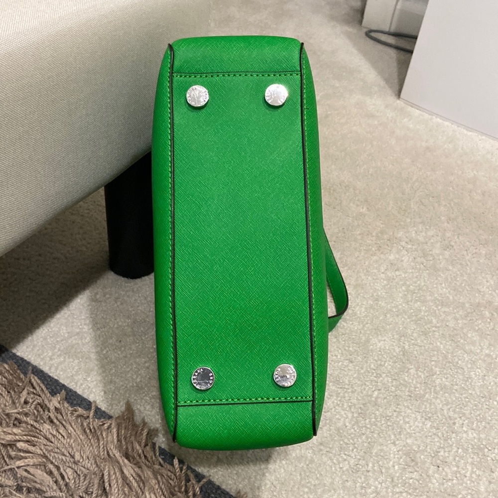 Michael Kors Green Saffiano Leather Satchel Bag - Like New!! - Picture 4 of 6